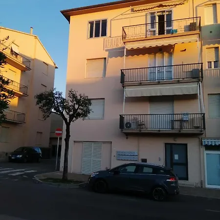 Valentina *